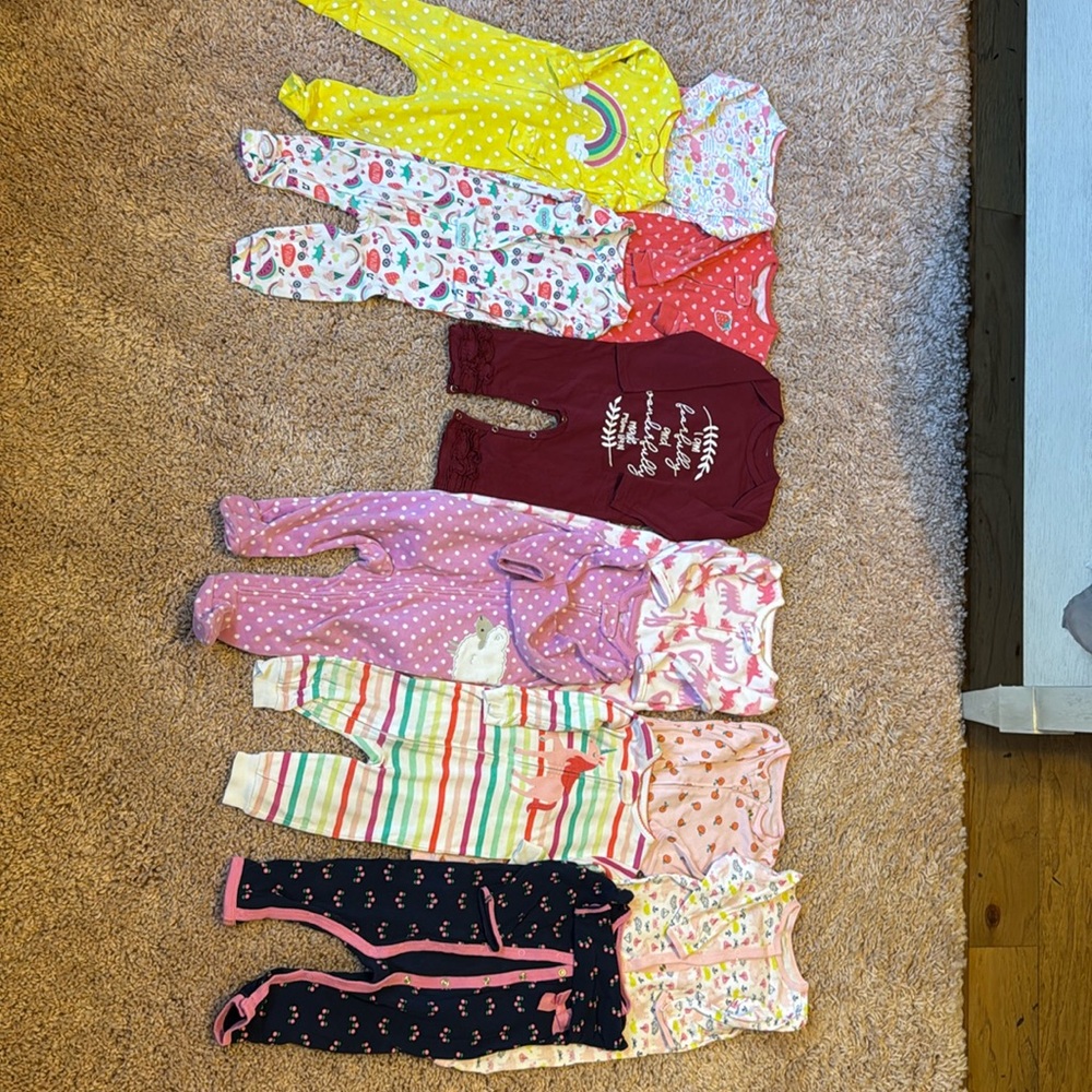 Baby girl long sleeve one piece pajamas size 6-9 months￼-11 total